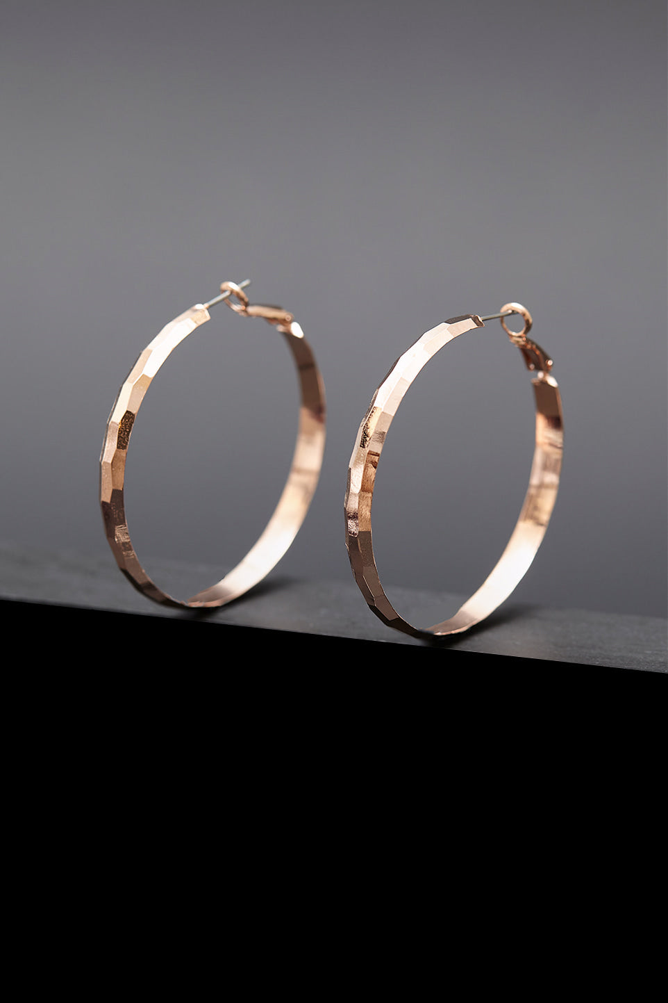 Hammer texture hoop earrings(3 colors) - fasfas