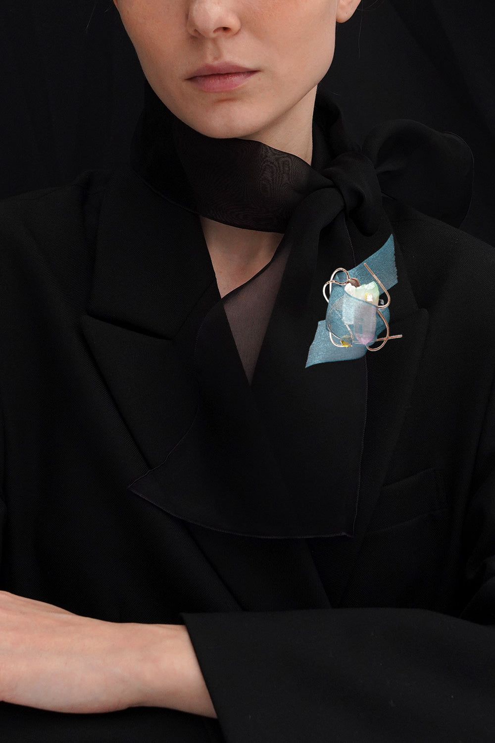 Dancing objet No.9 brooch rosegold - fasfas