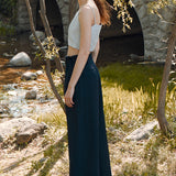 Weit geschnittene Hose mit Biesen und Falten in Marineblau
