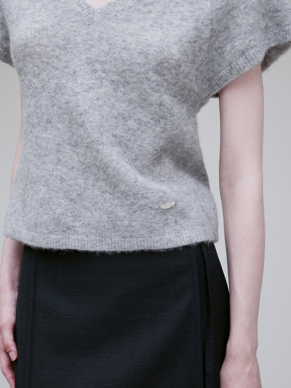 Alpaca wool blend v neck top soft gray - fasfas