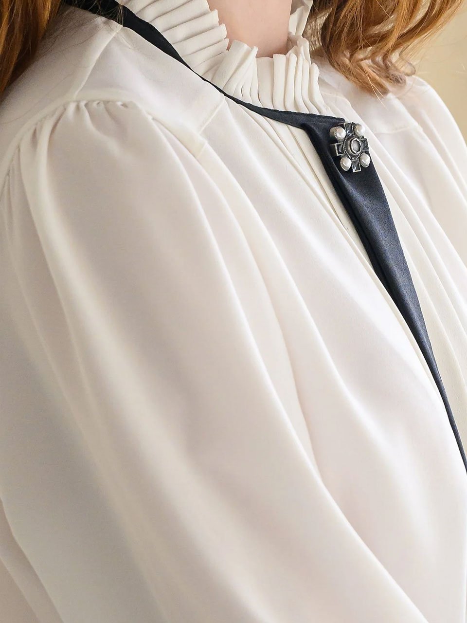 Tie-neck blouse - fasfas