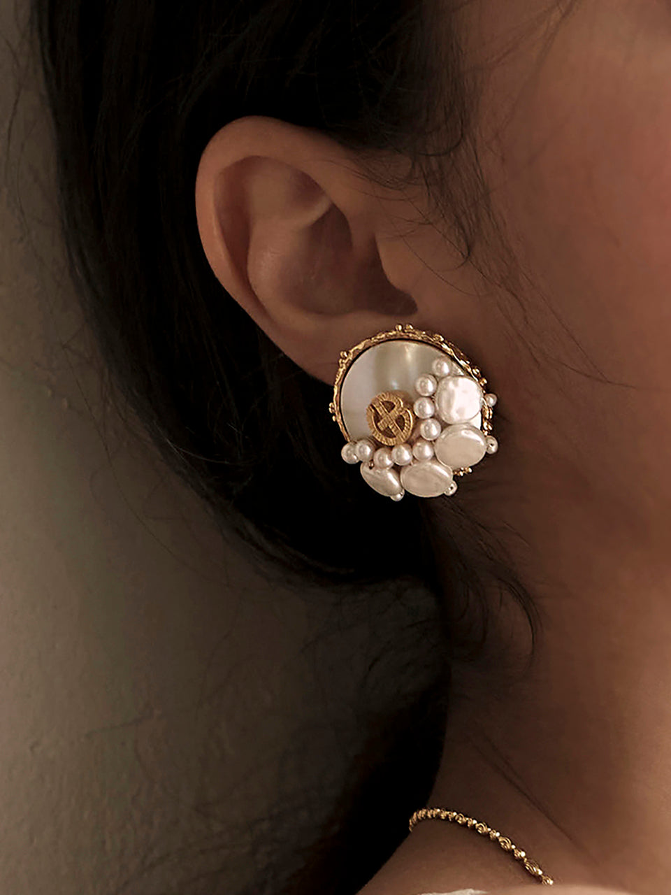 Blooming light earring - fasfas