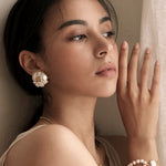 Blooming light earring - fasfas