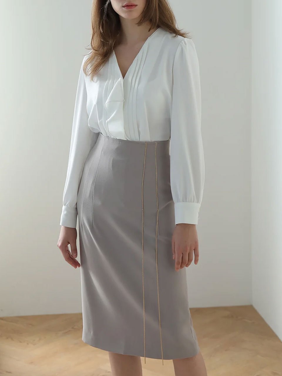 Chain trimming h-line skirt oatmeal - fasfas