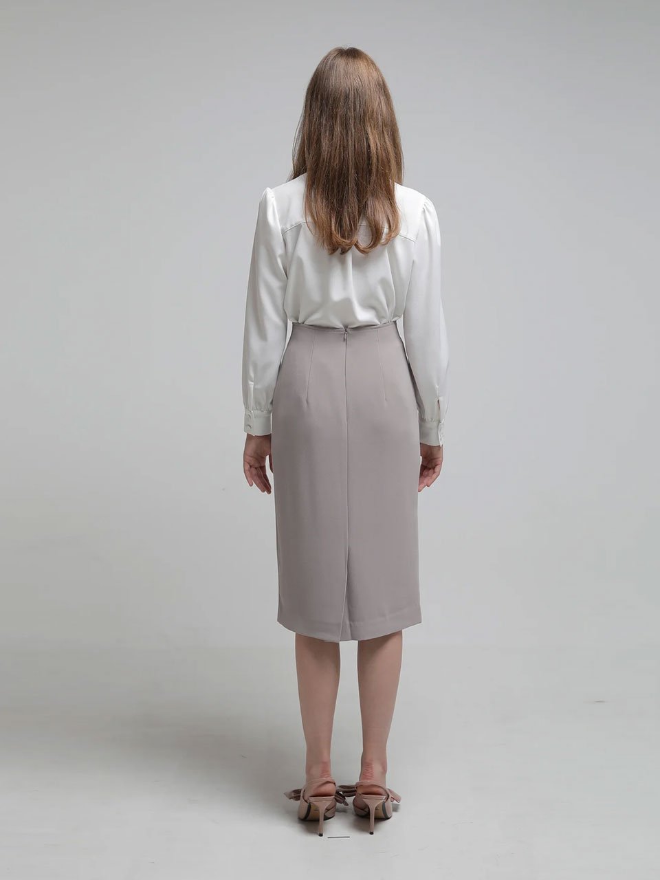 Chain trimming h-line skirt oatmeal - fasfas