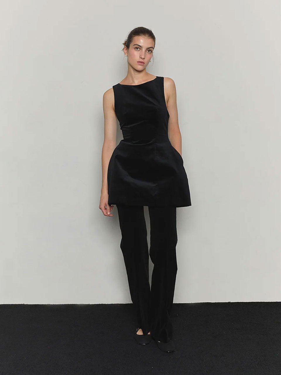 Corduroy flared tailored pants black - fasfas