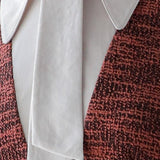 Abito camicia con cravatta a blocchi di colore tweed