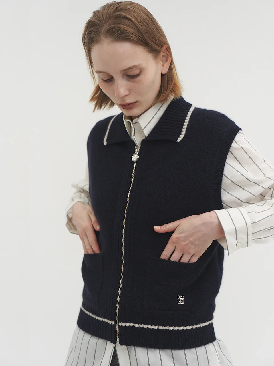 Jasmin knit vest indigo navy - fasfas