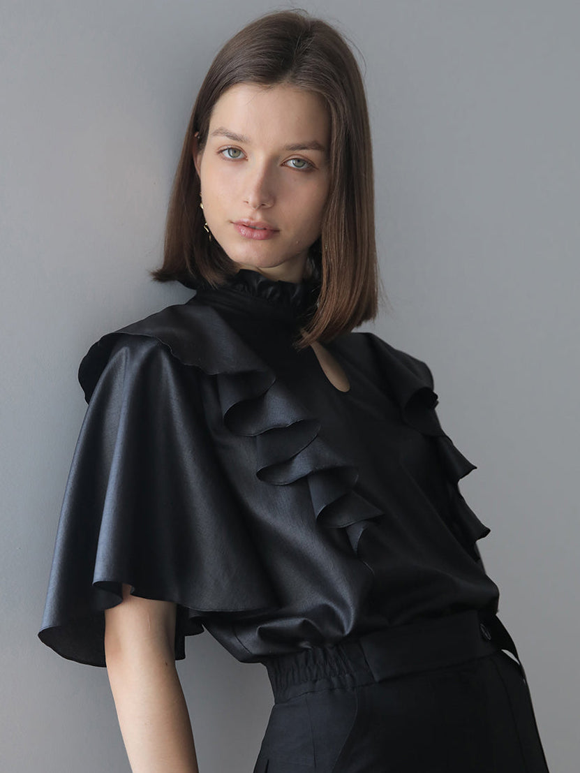Loose fit key holder neckline ruffle blouse black - fasfas
