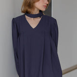 Loose fit choker blouse