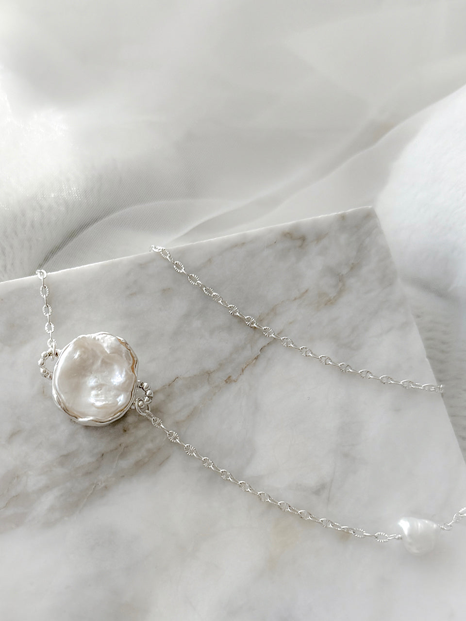 Neo pearl choker - fasfas