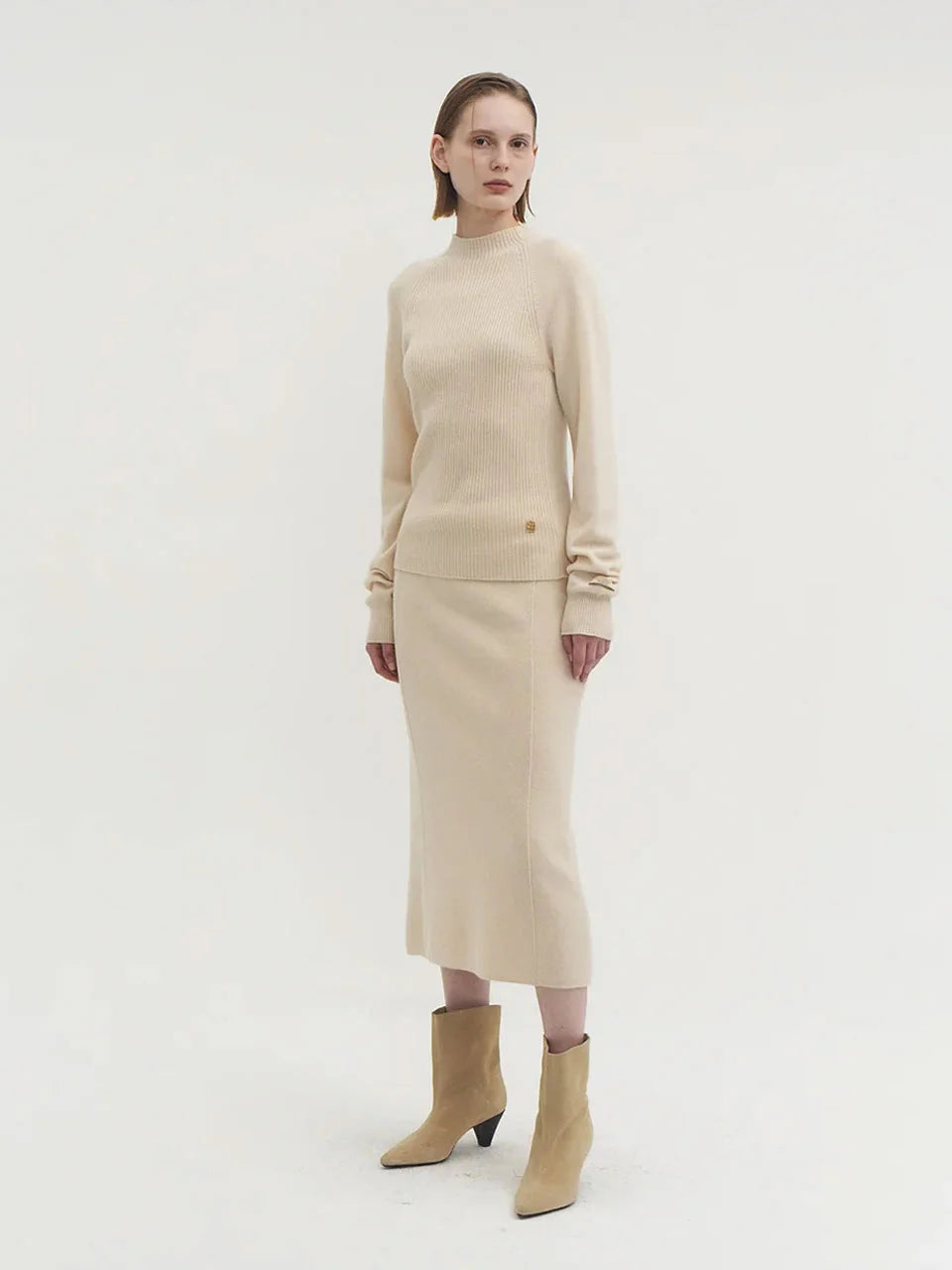 Nora ribbed sweater sand beige - fasfas