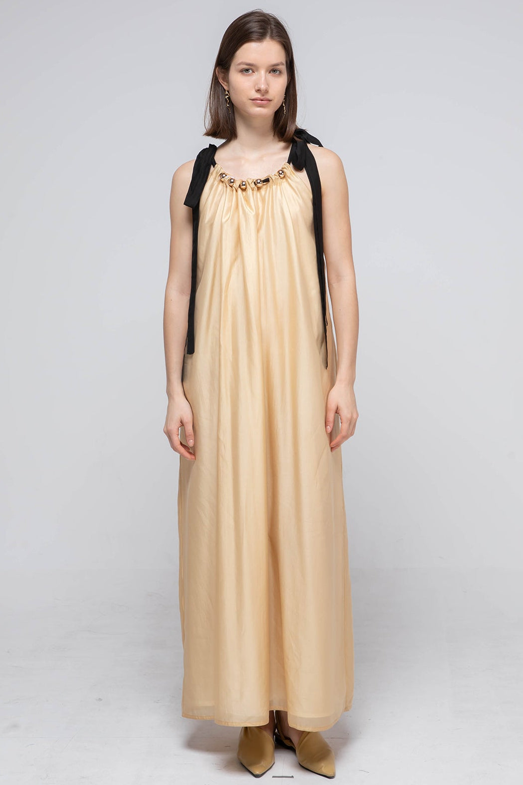 Black ribbon loose fit shirring maxi dress - fasfas