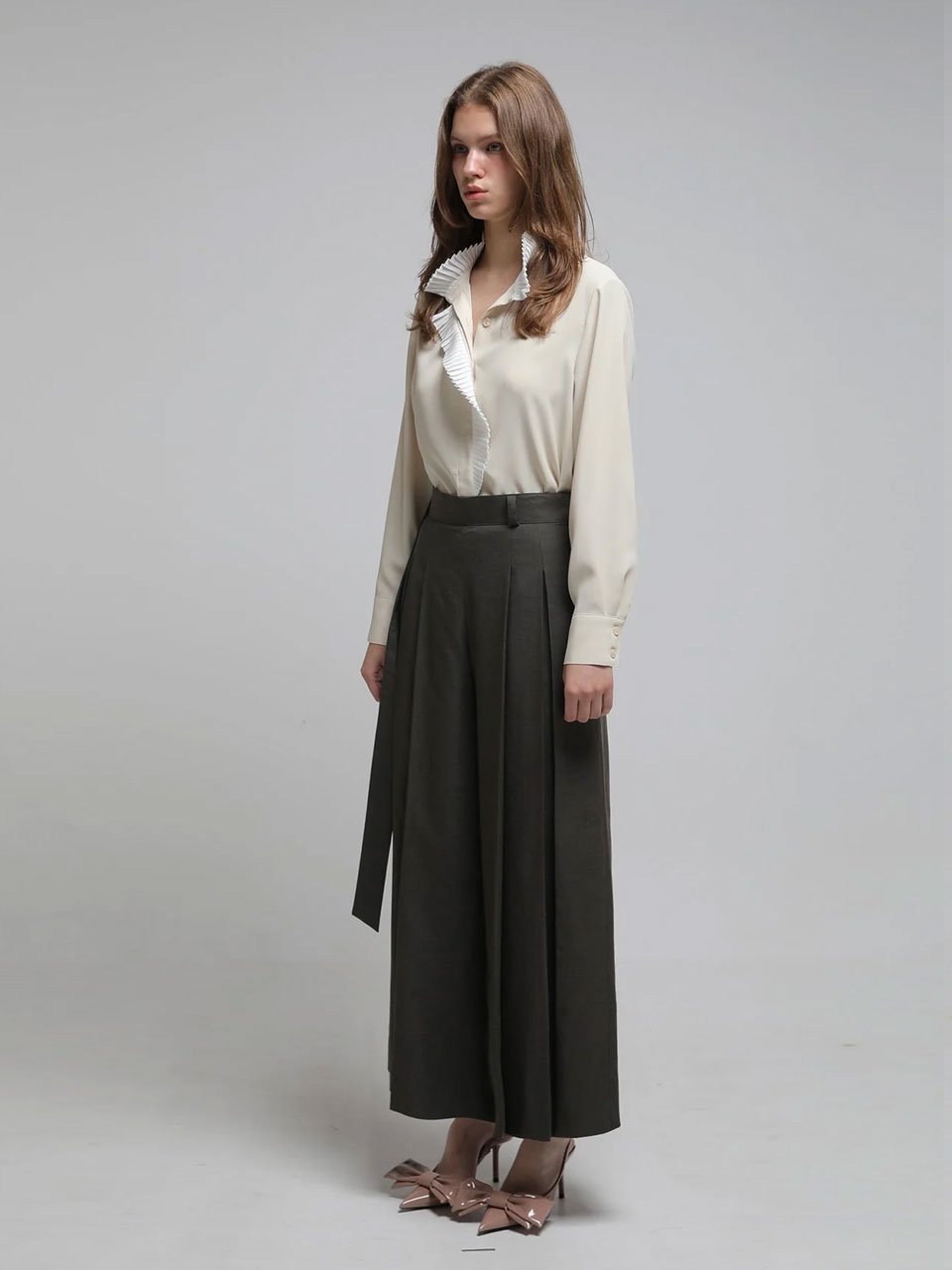 Pleated wide pants dark khaki - fasfas