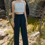 Weit geschnittene Hose mit Biesen und Falten in Marineblau