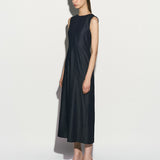 Open back sleeveless dress
