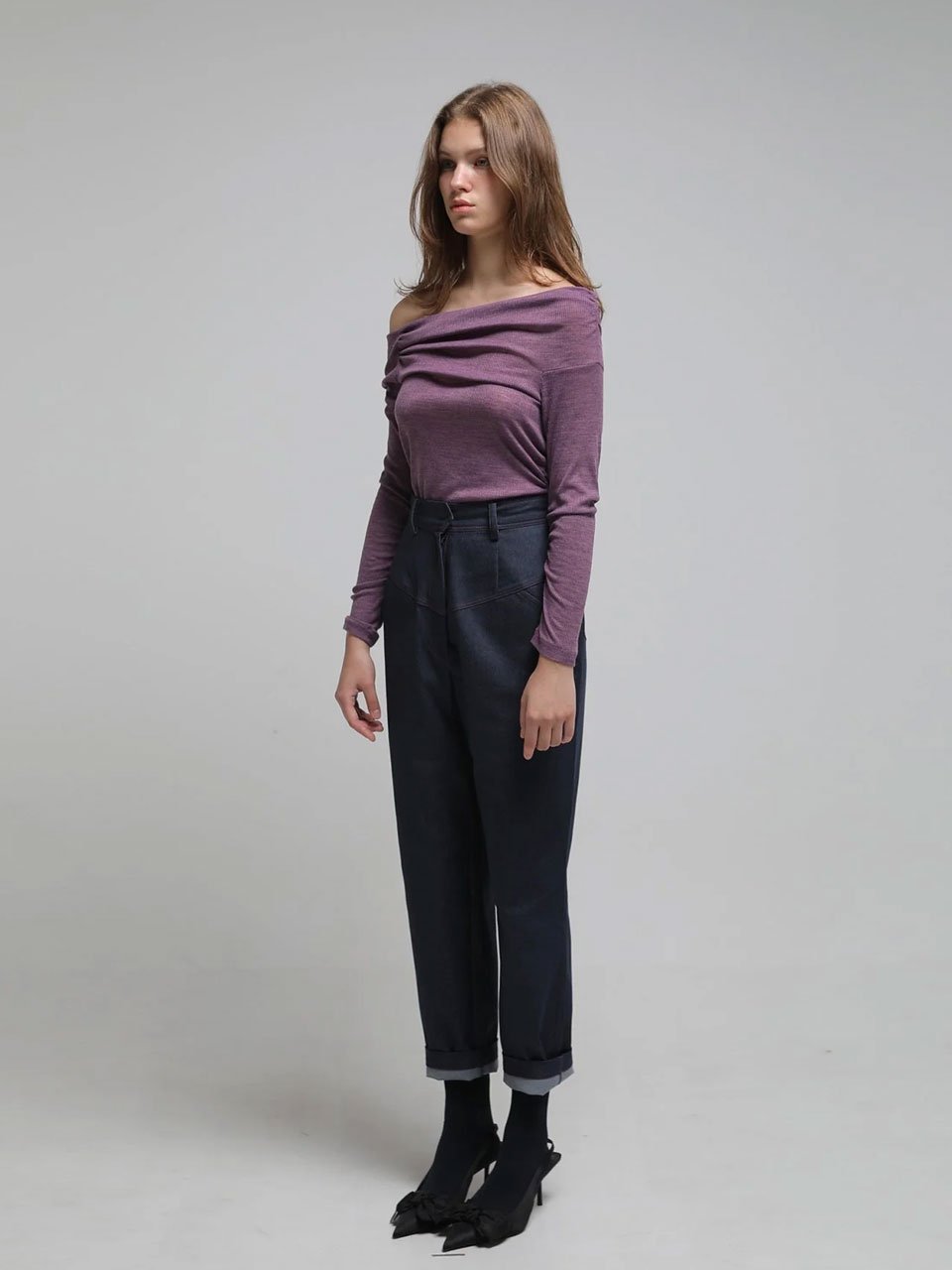 Red topstitched high-rise tapered jeans blue - fasfas