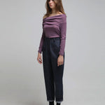 Red topstitched high-rise tapered jeans blue - fasfas