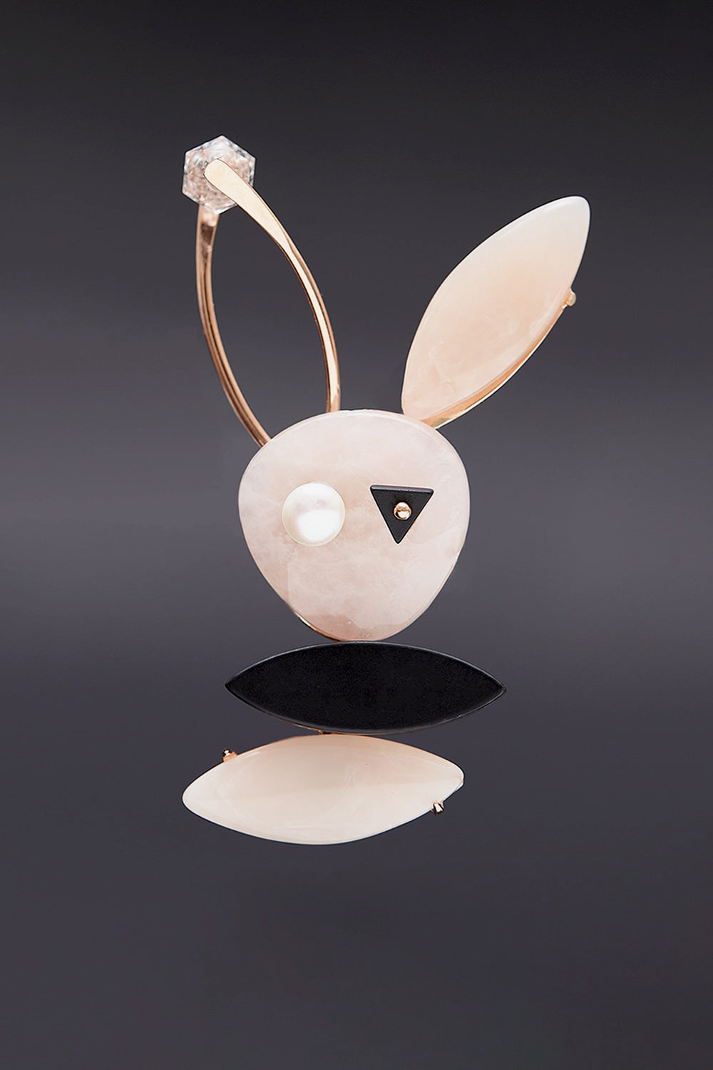 Rose quartz rabbit brooch - fasfas
