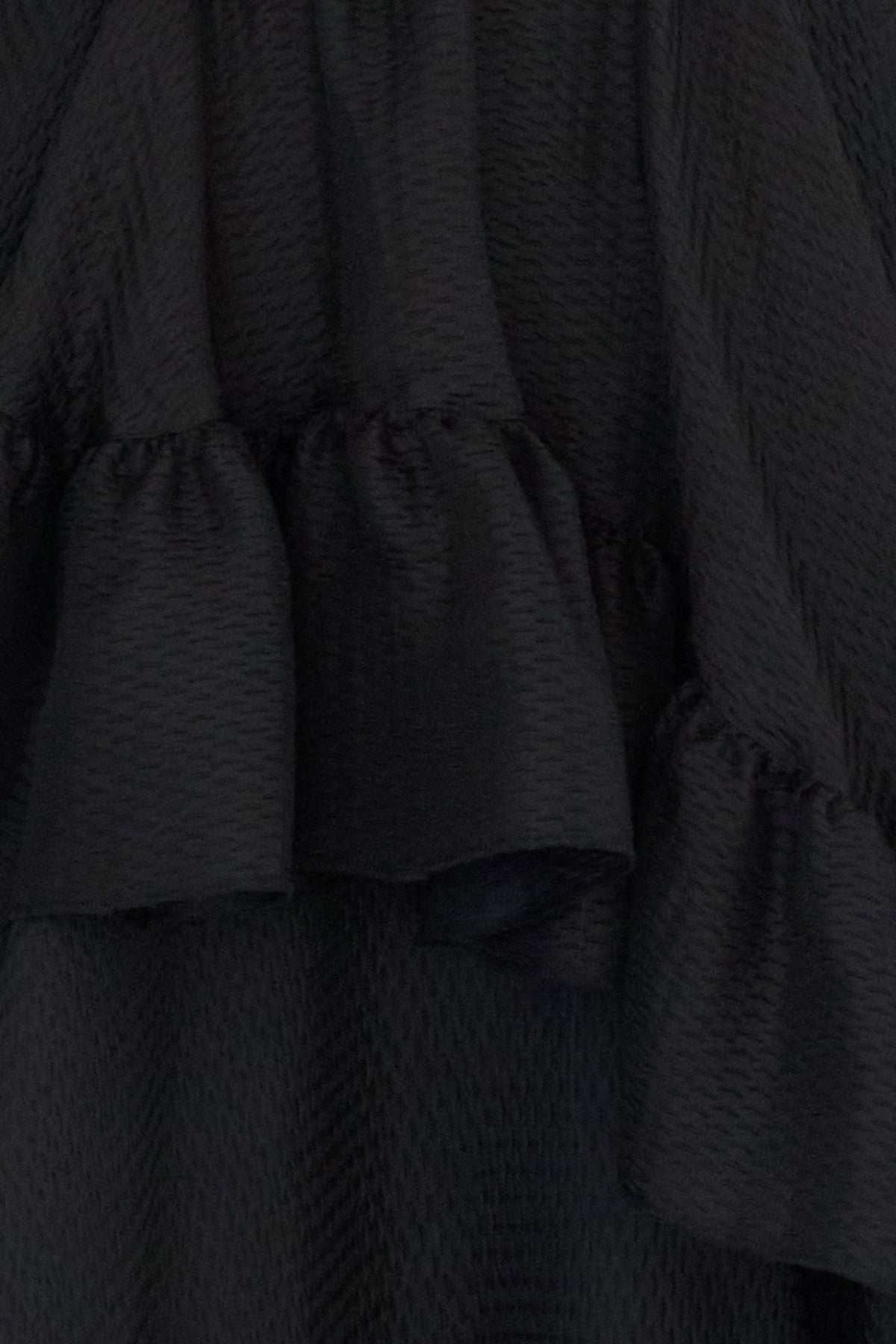 Sleeveless asymmetric black silk dress - fasfas