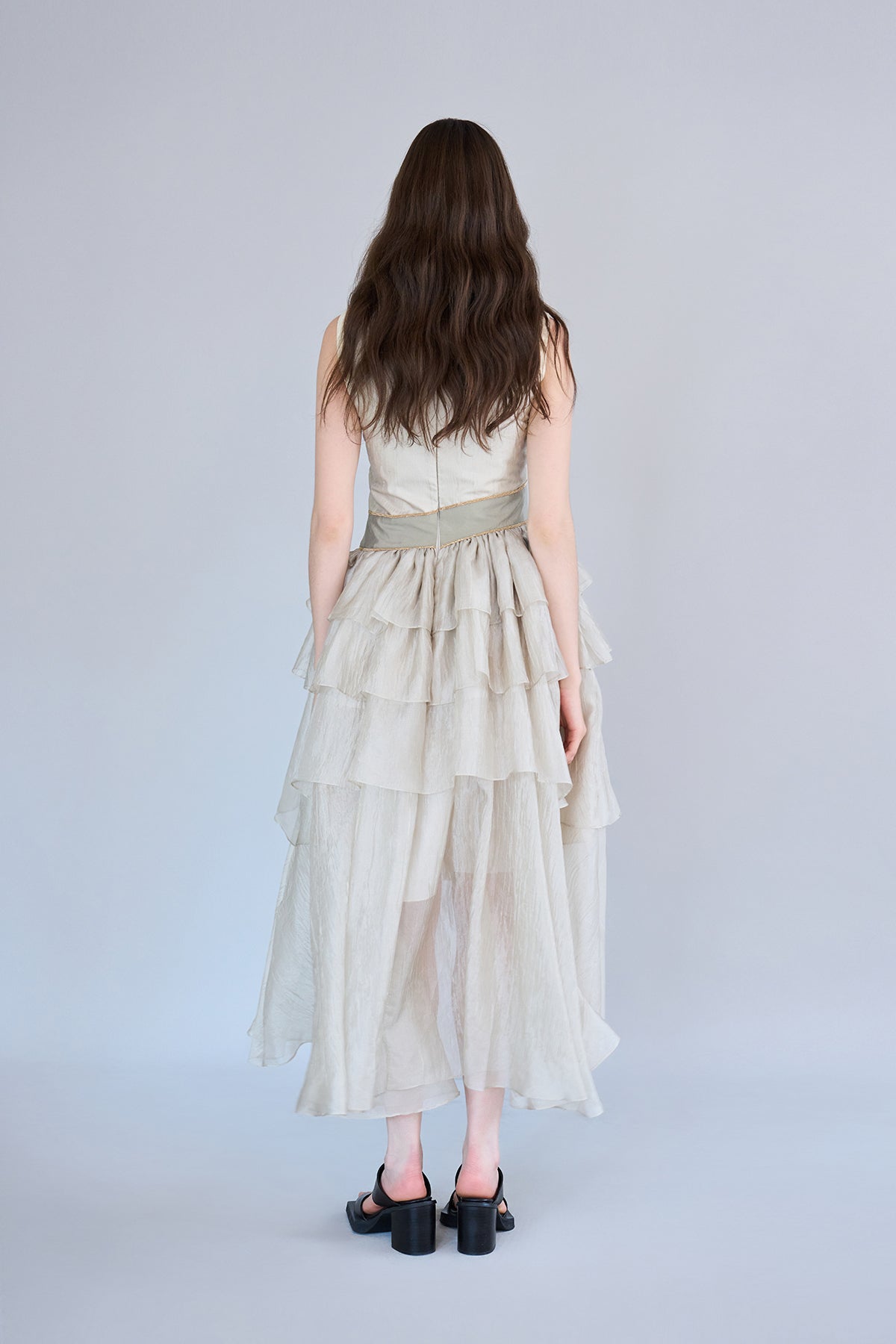 Sleeveless layered asymmetric tiered long dress light green - fasfas