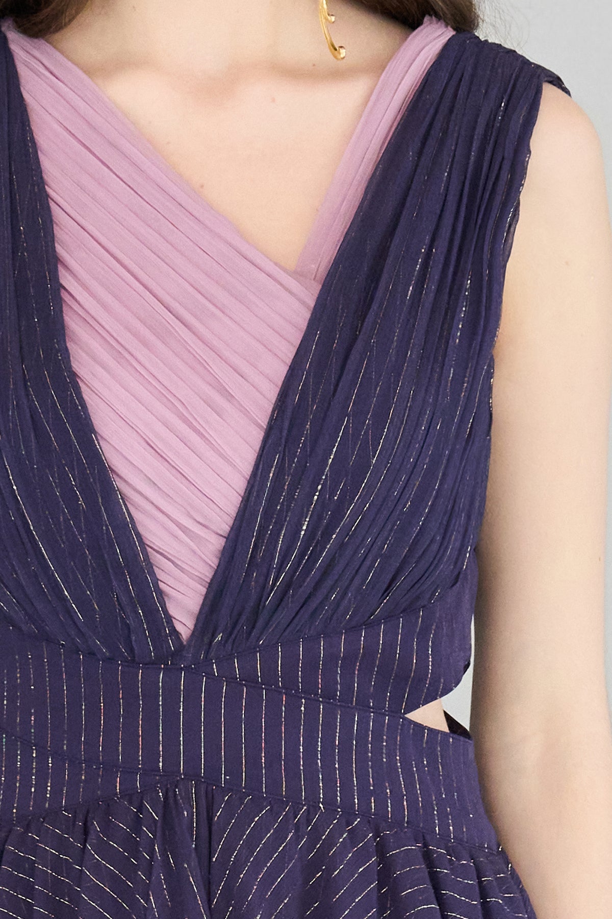 Sleeveless layered cross detail asymmetric silk dress - fasfas