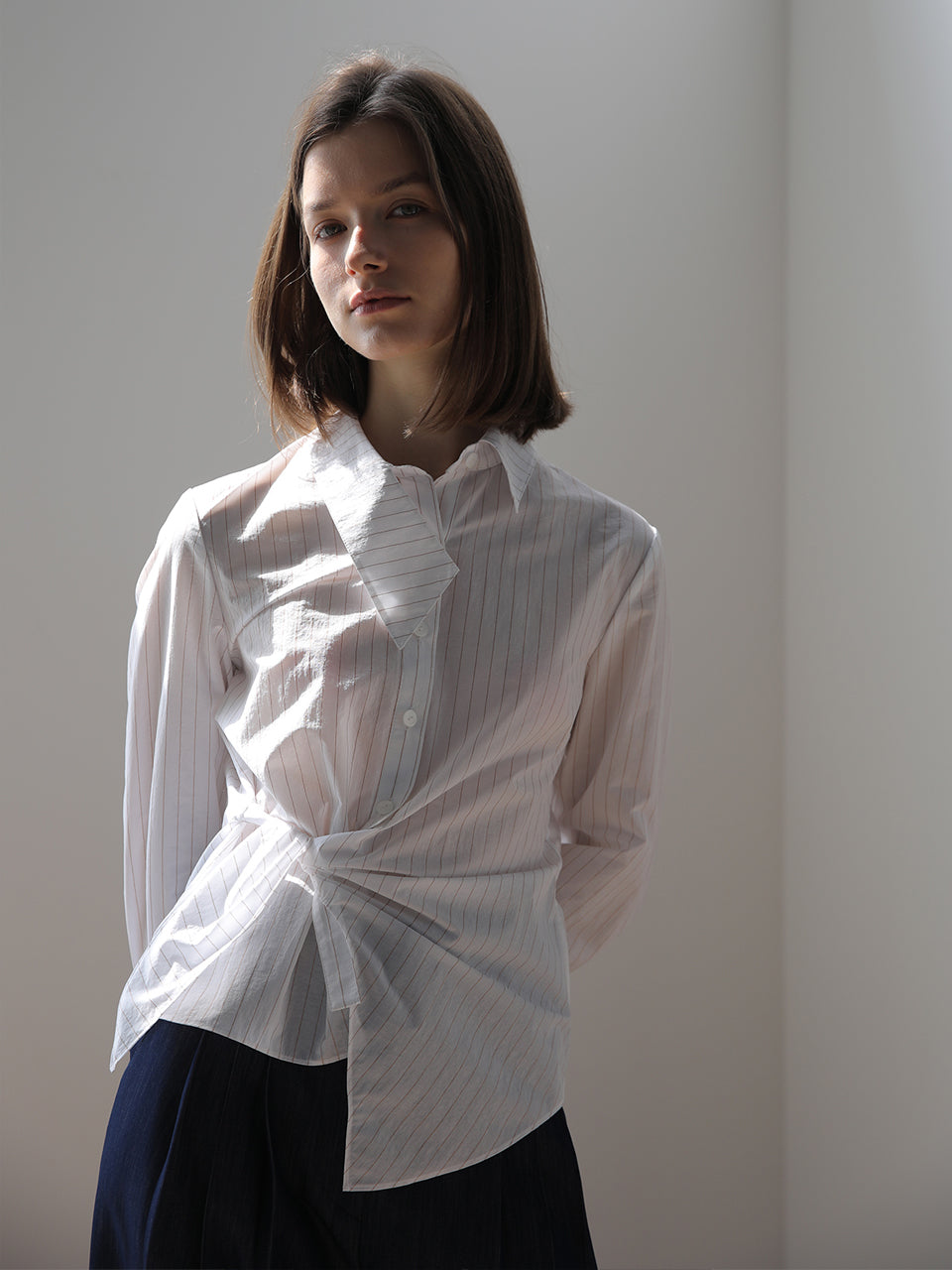Slim fit asymmetric striped shirt blouse white - fasfas