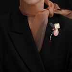 Soaring high brooch beige - fasfas