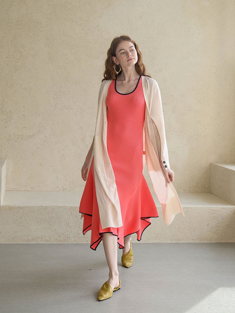 Stretch-knit asymmetric dress coral - fasfas