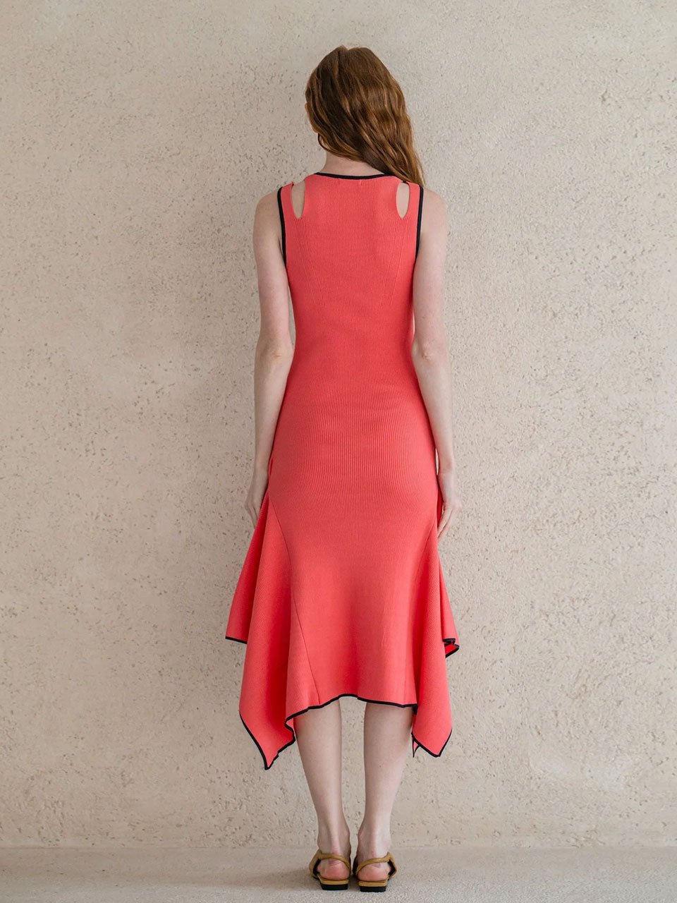 Stretch-knit asymmetric dress coral - fasfas