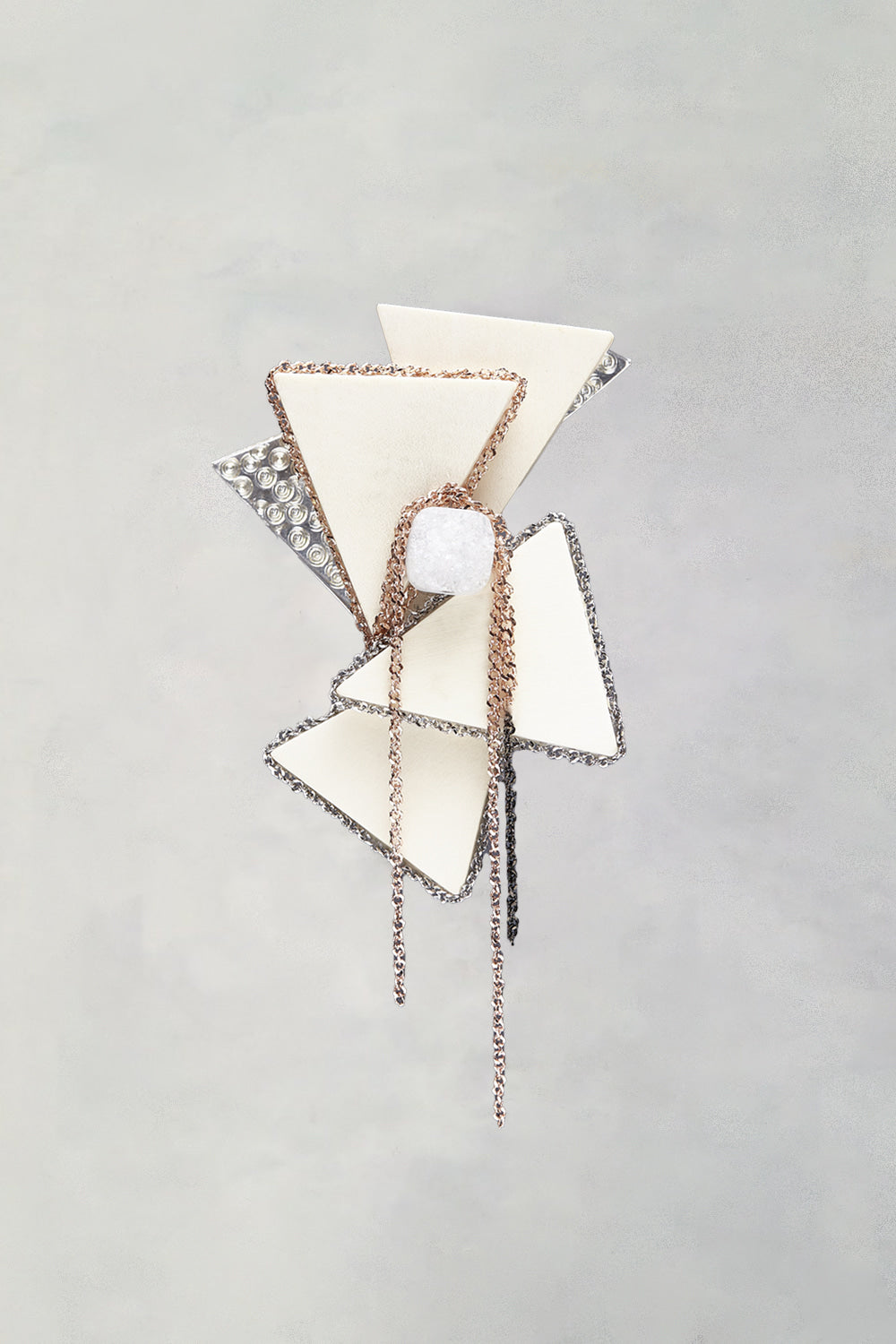 Subtlety feast brooch avant garde druzy agate - fasfas