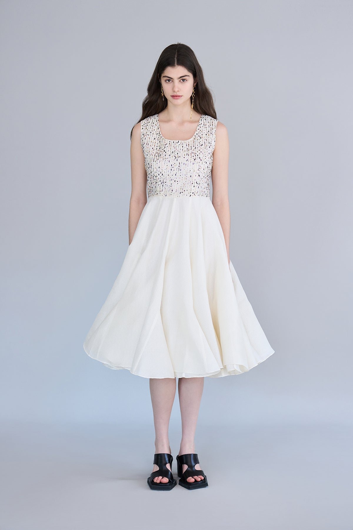 U-neck sleeveless flare maxi beaded dress - fasfas