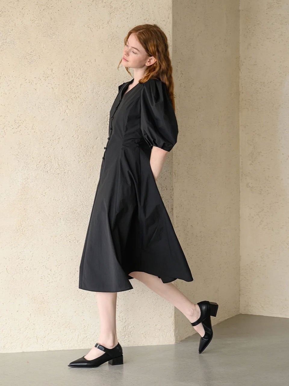 V-neck puff sleeve a-line dress black - fasfas