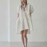 Robe à manches bouffantes froncées en jacquard avec ruban
