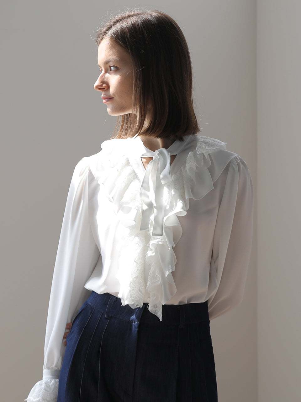 V-neck ribbon lace blouse - fasfas