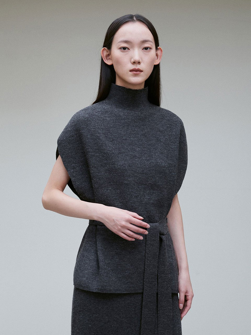 Wool blended belted vest - fasfas