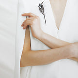 Noir theoria brooch square - fasfas
