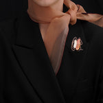 Dancing objet No.9 petit brooch peach - fasfas