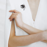 Dancing objet No.19 duo petit brooch noir - fasfas