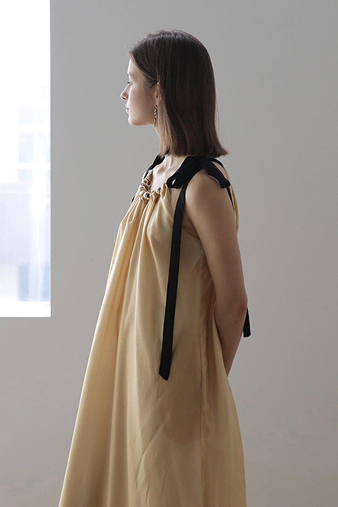 Black ribbon loose fit shirring maxi dress - fasfas
