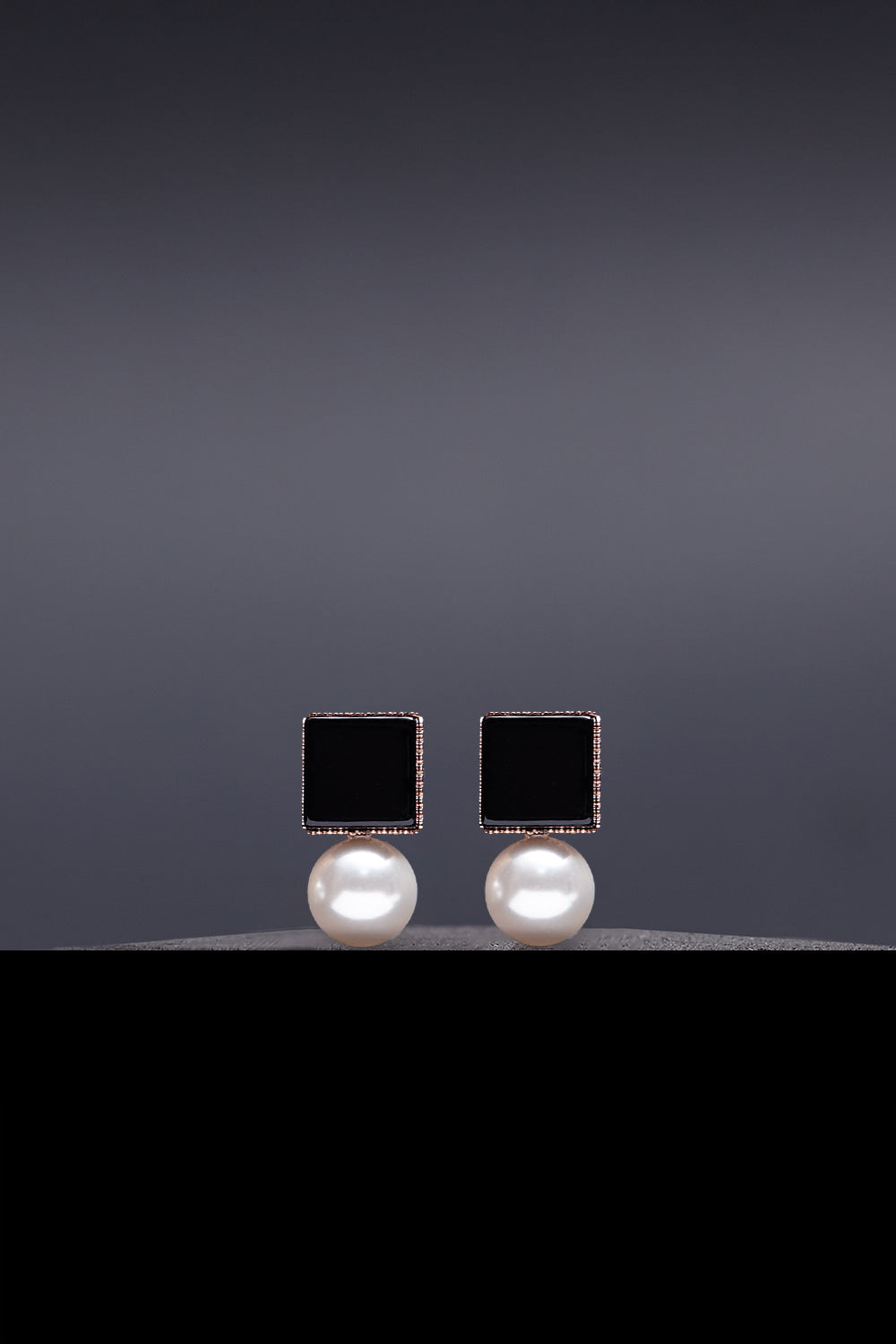 Dual onyx 8mm white pearl earrings(clip-on earrings) - fasfas