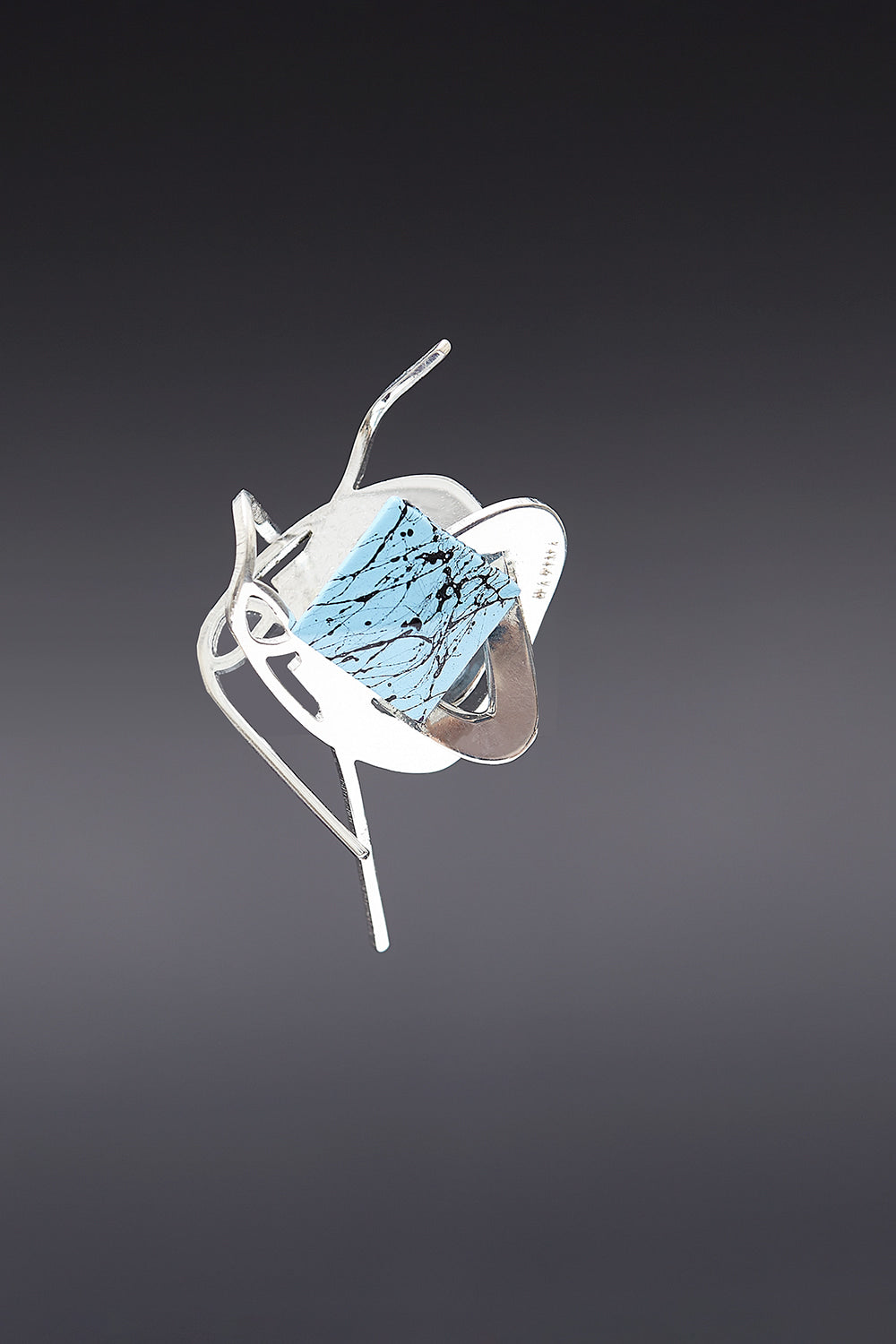 Dancing objet No.19 duo petit brooch silver - fasfas
