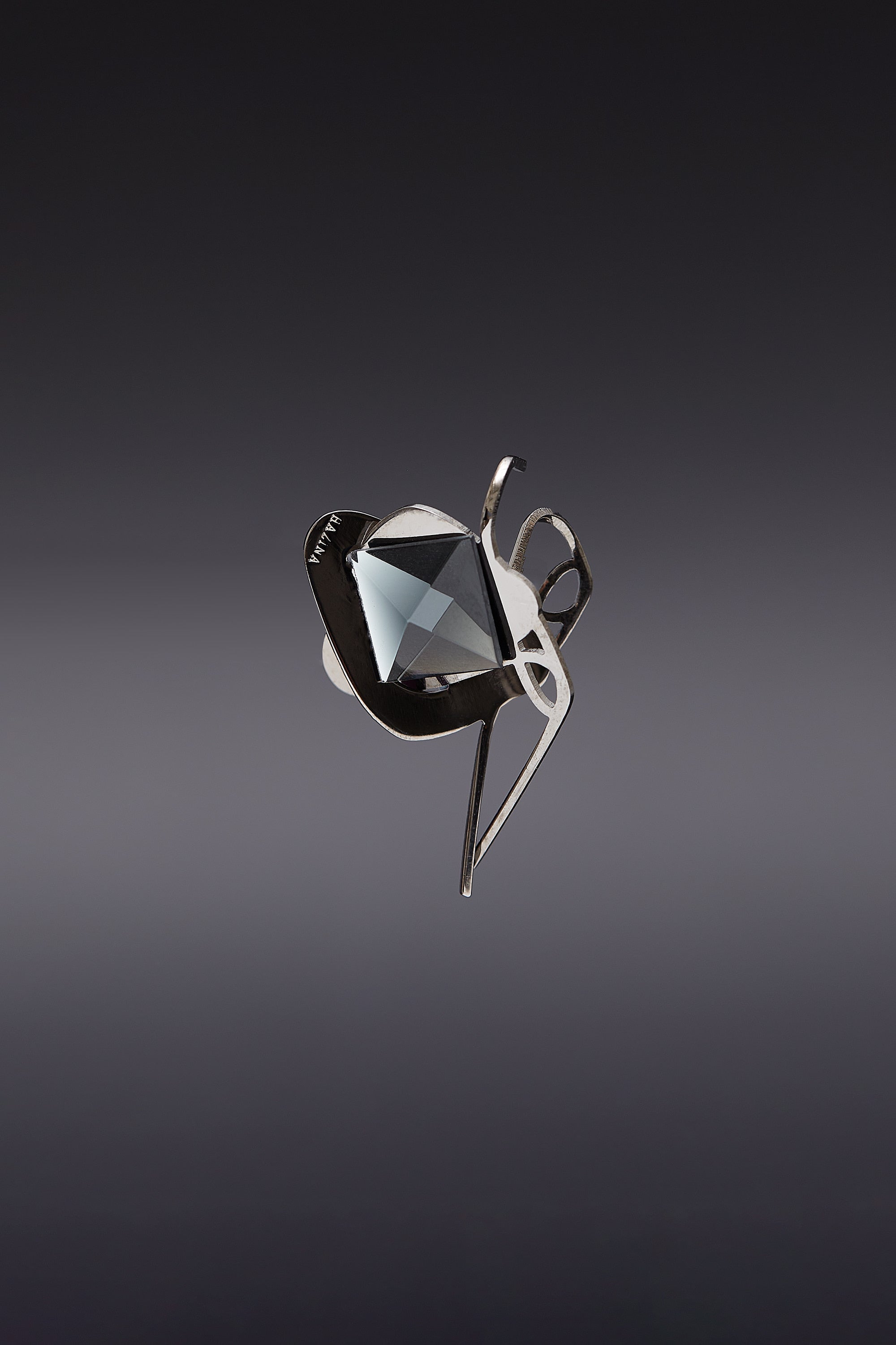 Dancing objet No.19 duo petit brooch noir - fasfas